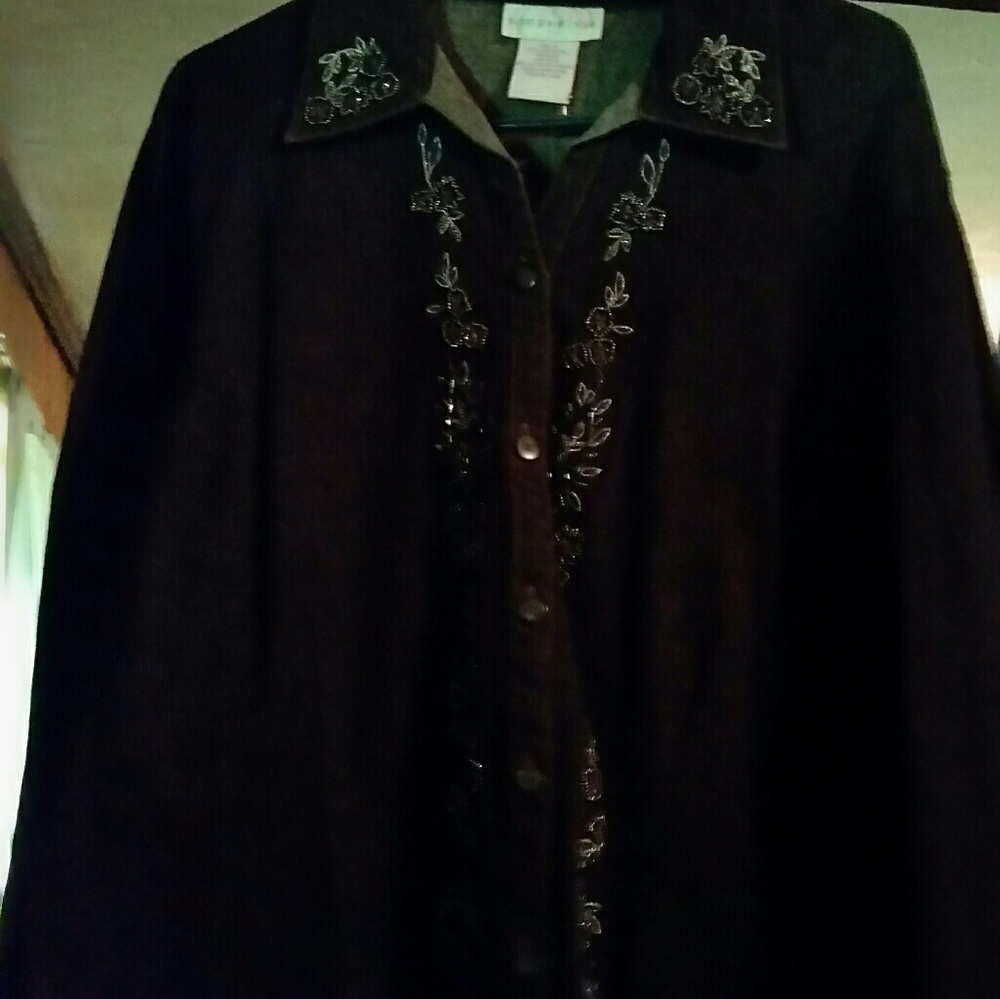 Long sleeve button up jacket/top